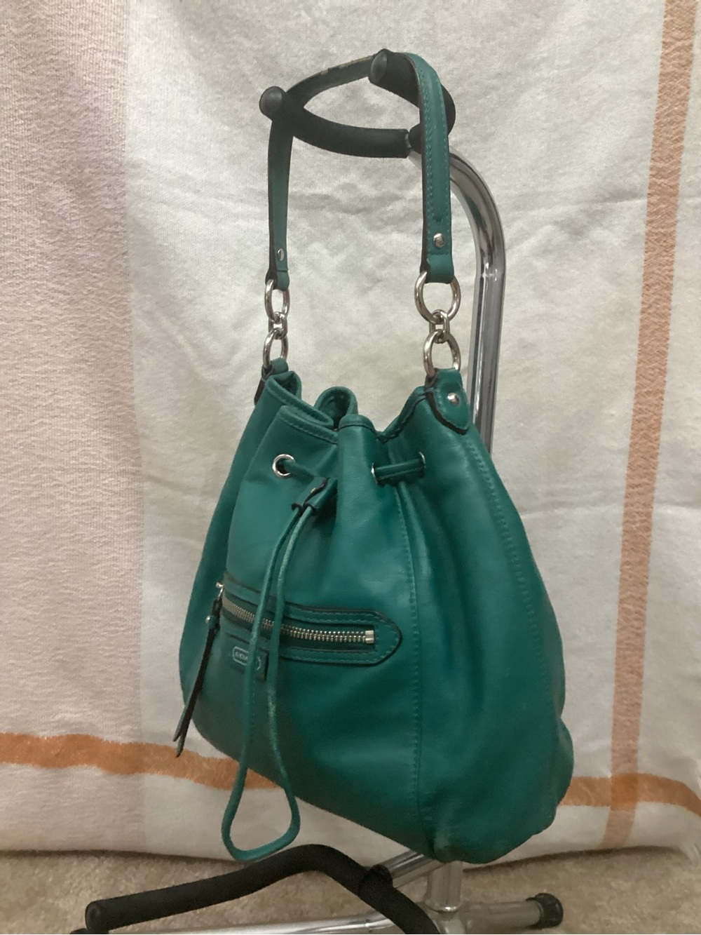 Coach Daisy Leather Drawstring Convertible Shoulder Bag. G1361-F25661 - Picture 4 of 9